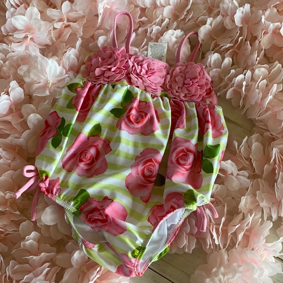 Kate Mack - Picture 2 of 3